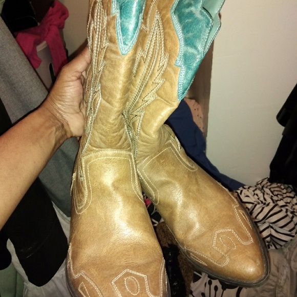 Boots - Picture 2 of 3